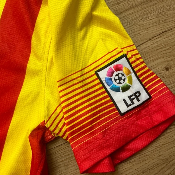 Barcelona 2013/14 Away Jersey Messi - Picture 3 of 4